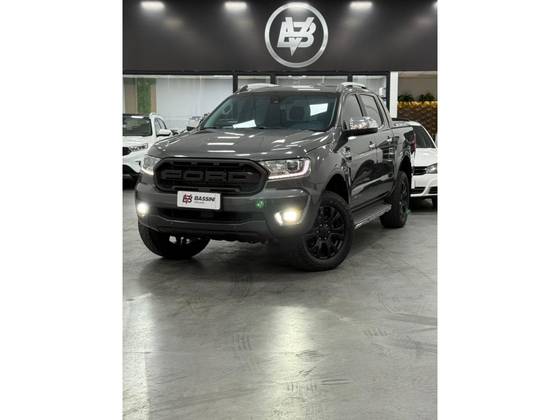 FORD RANGER 3.2 LIMITED 4X4 CD 20V DIESEL 4P AUTOMÁTICO